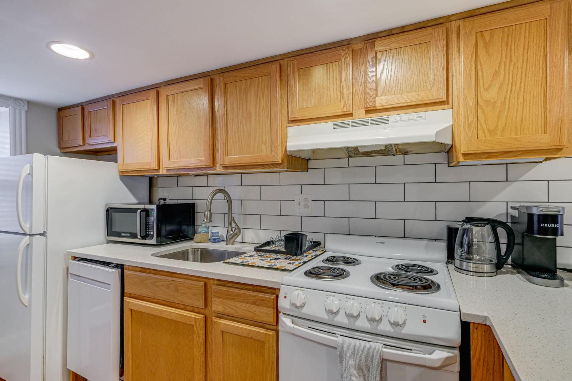 Historic Capitol Hill Townhouse Apartment