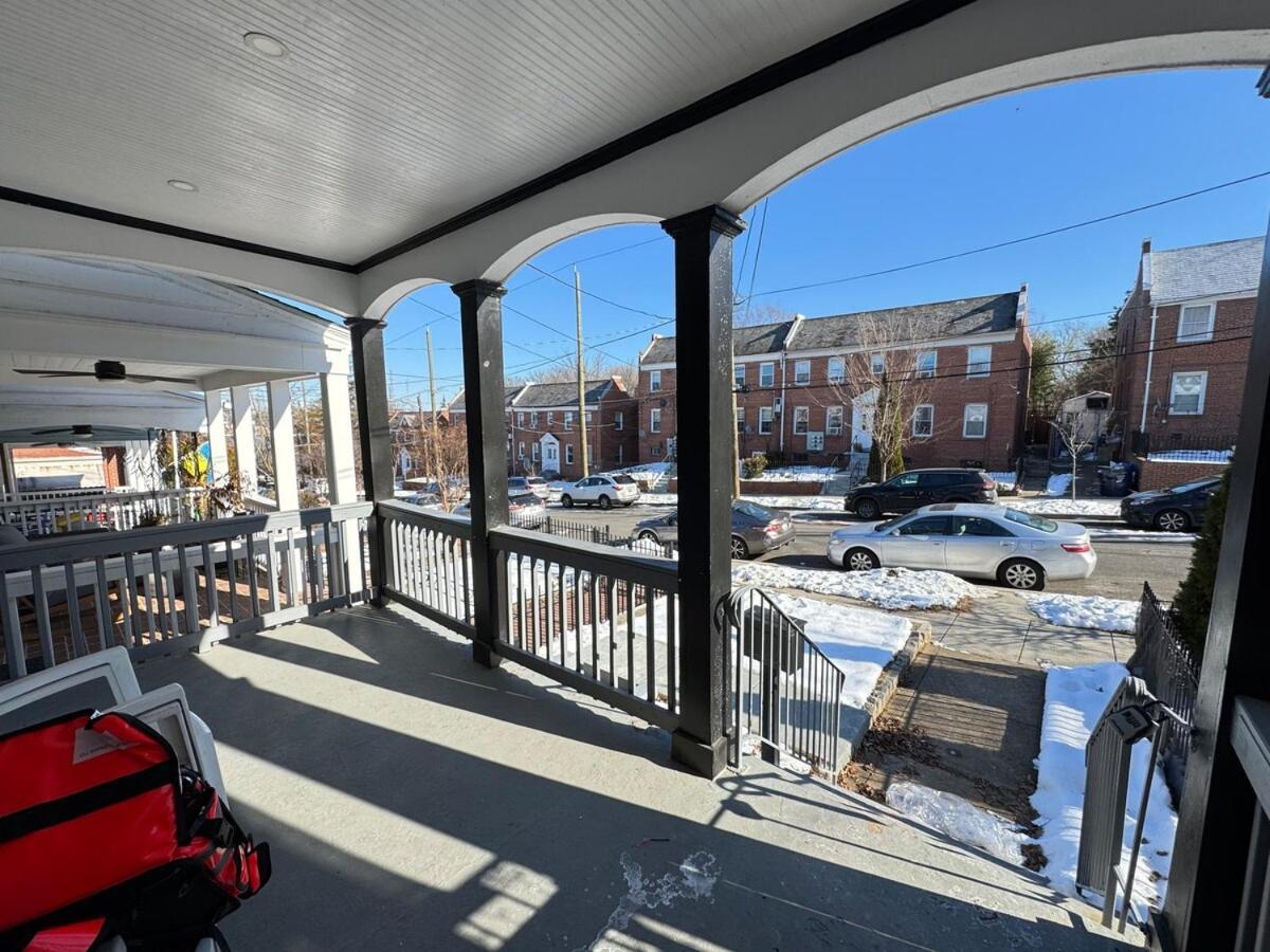 Beautiful 3br Updated House Dc - Private Parking