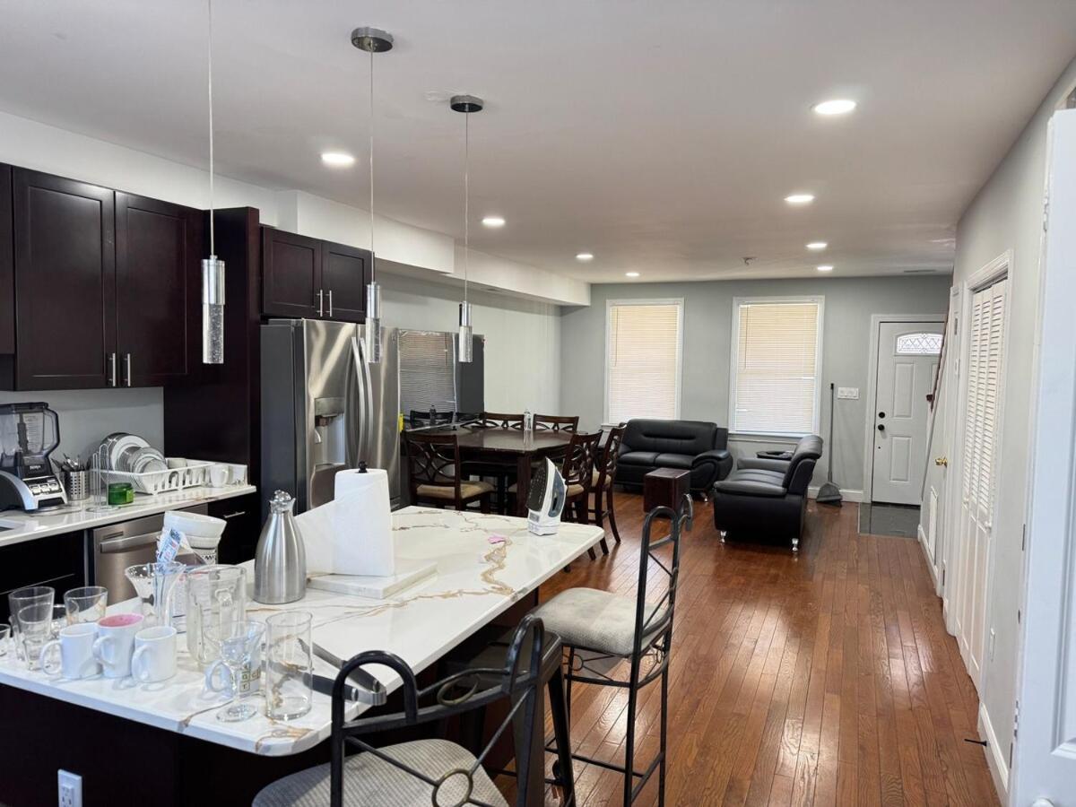 Holiday home Beautiful 3br Updated House Dc - Private Parking *