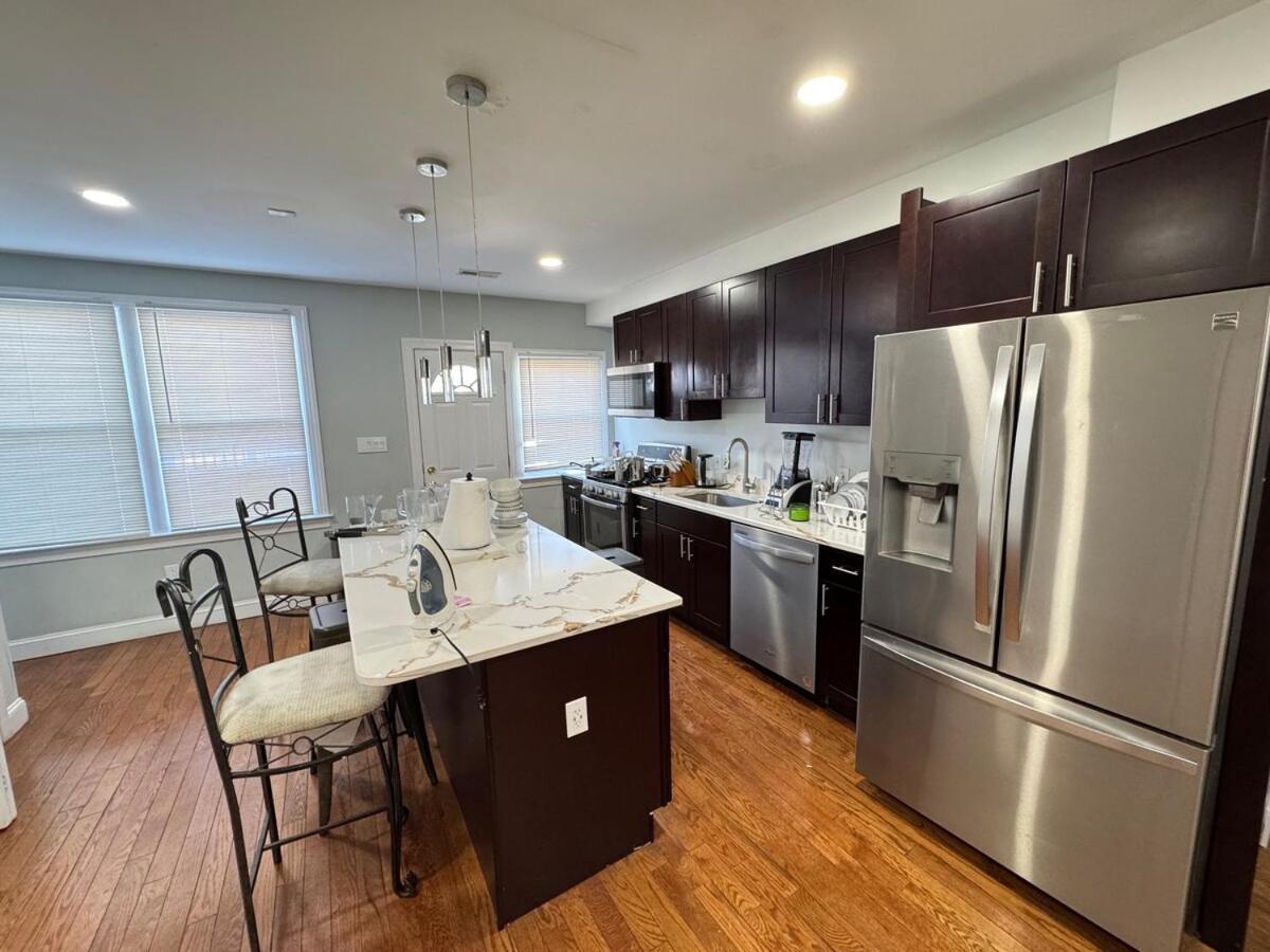 Holiday home Beautiful 3br Updated House Dc - Private Parking *