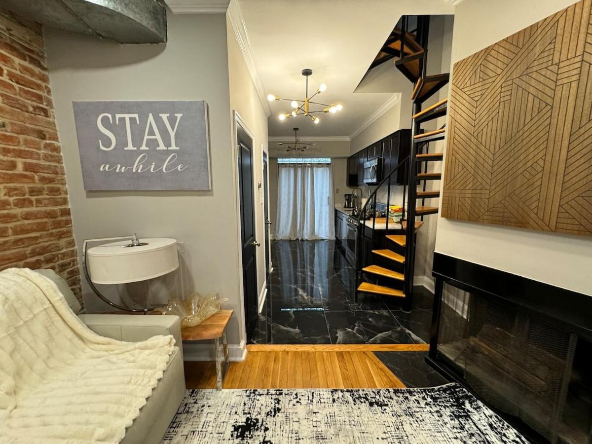 New Stylish Townhouse In Dc Holiday home