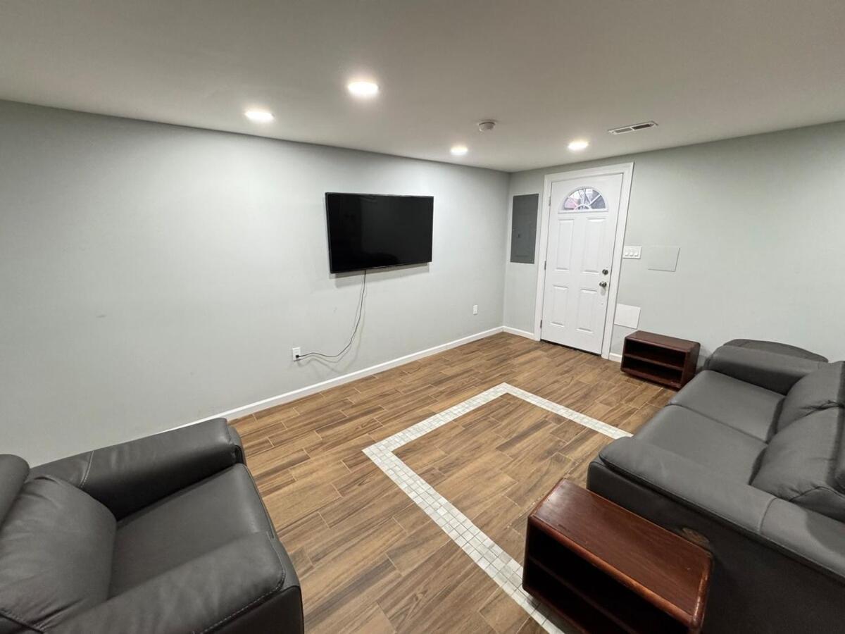Apartment Cozy In Nw Dc - Private Parking Washington