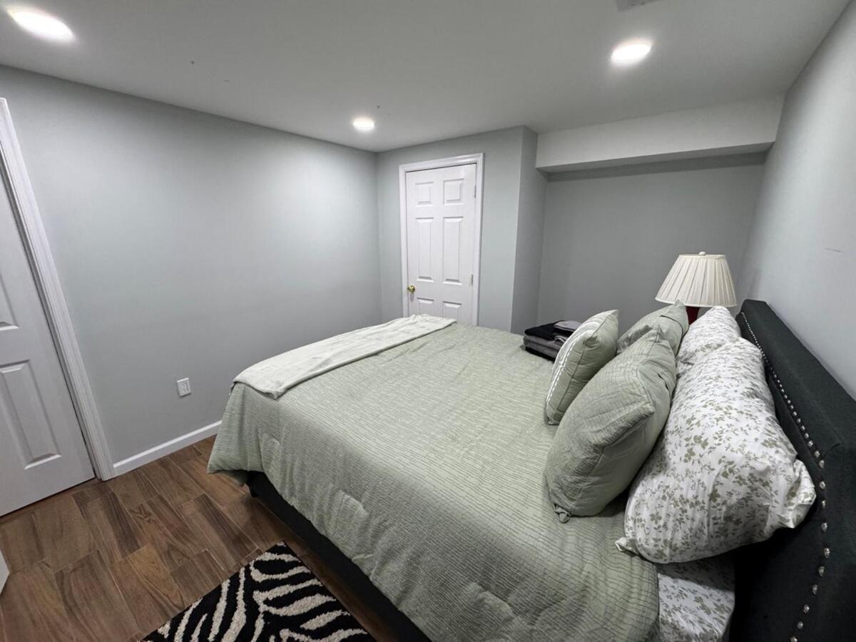 Cozy In Nw Dc - Private Parking
