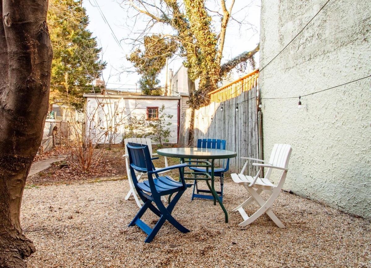 The E St Retreat Lovely 3-br Nestled Between H St & Eastern Market Washington