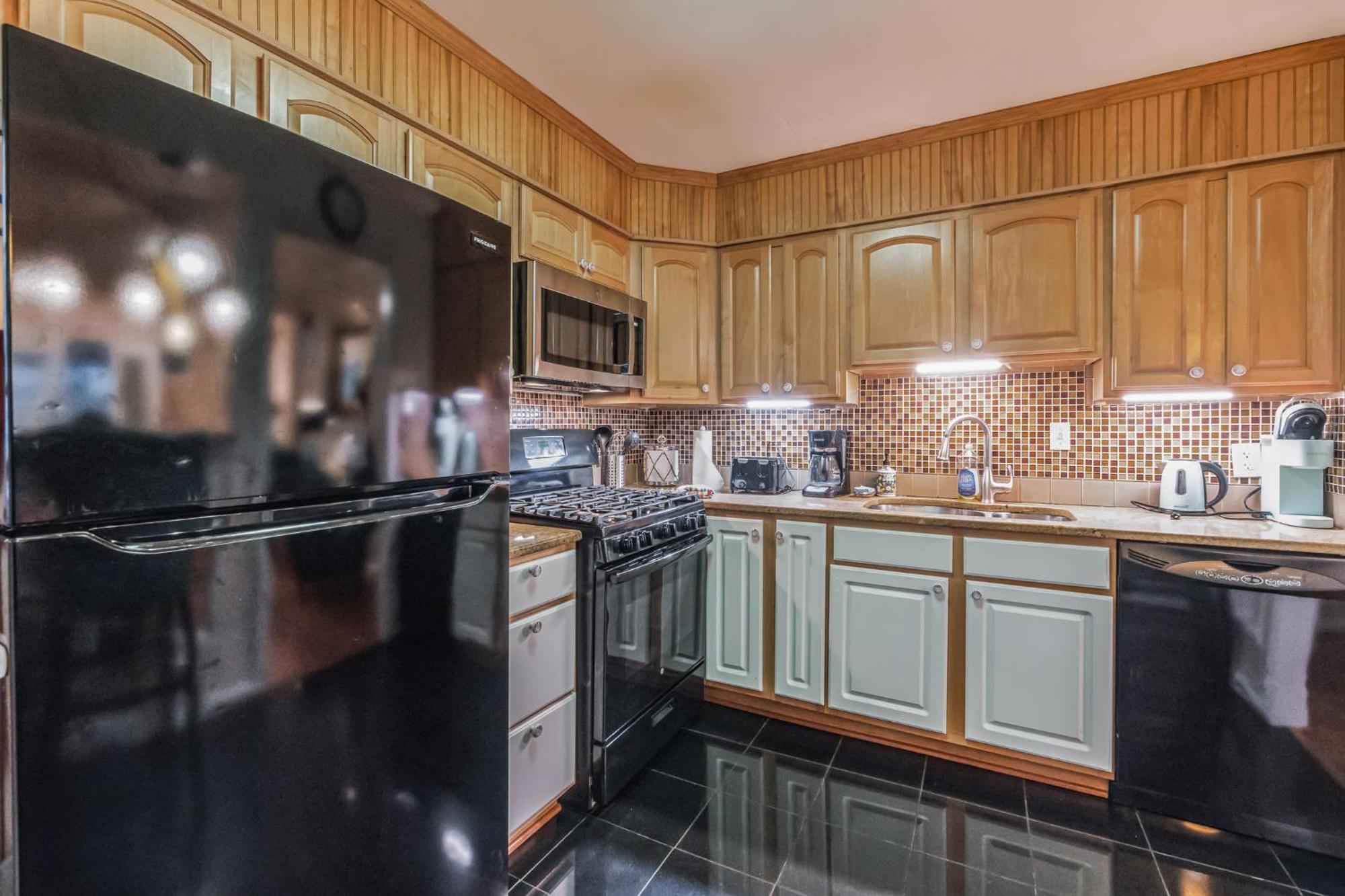 Holiday home Gorgeous Tucked Away In Greener Part Of Town Transit-friendly Washington