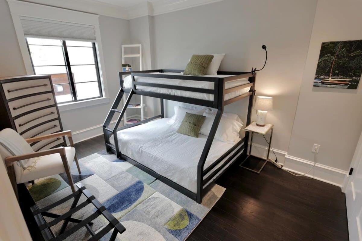 Luxurious Mansion In Logan Circle Private Parking