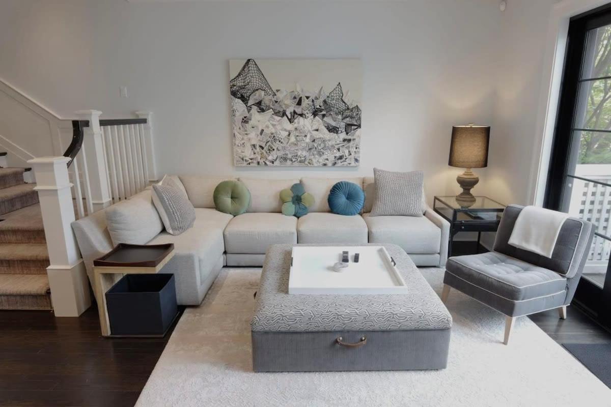 Luxurious Mansion In Logan Circle Private Parking