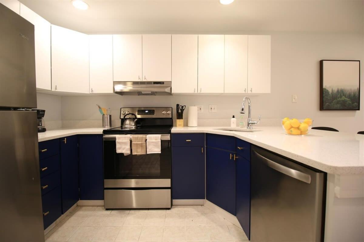 Lincoln Park Place Capitol Hill With Parking Apartment *