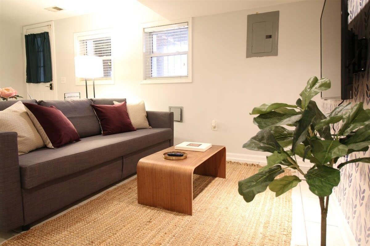 Apartment Lincoln Park Place Capitol Hill With Parking