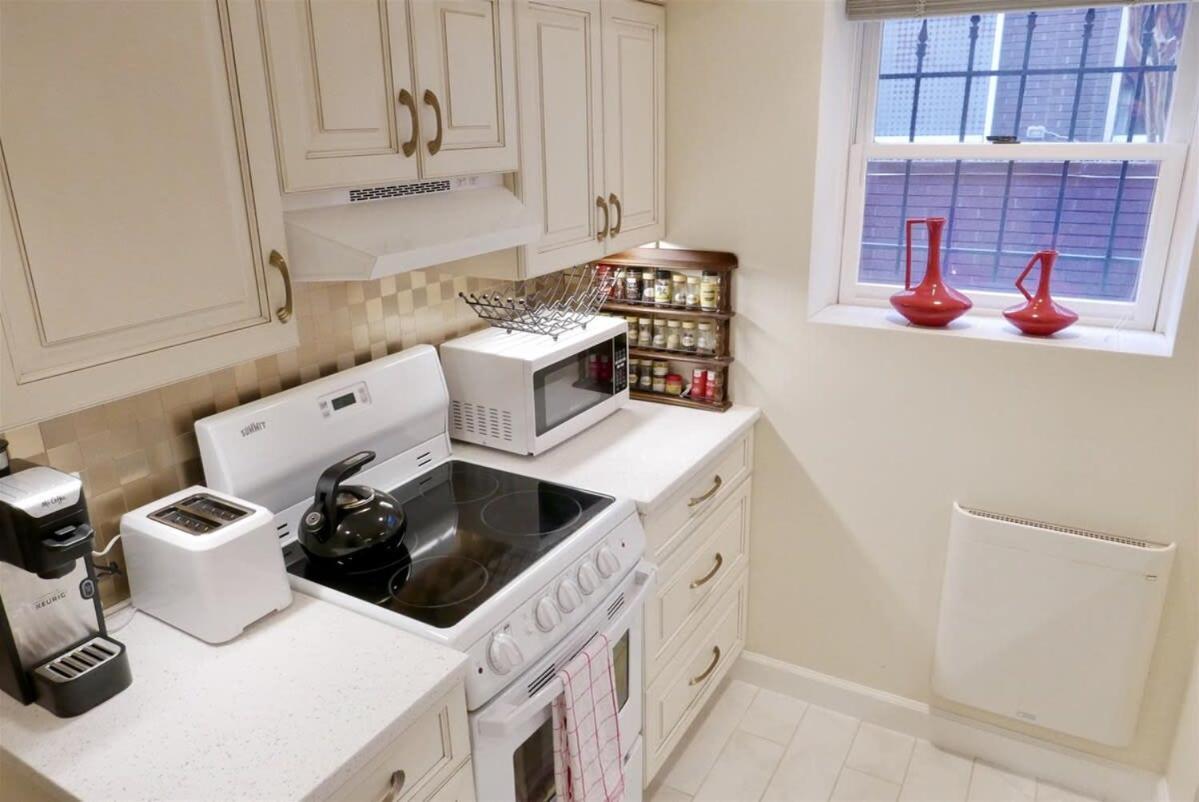 Incredible Location Steps From 14th Apartment *