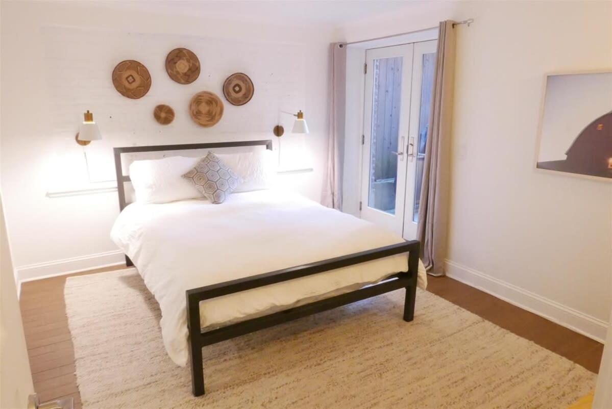Apartment Heart Of Mount Pleasant - With Parking *