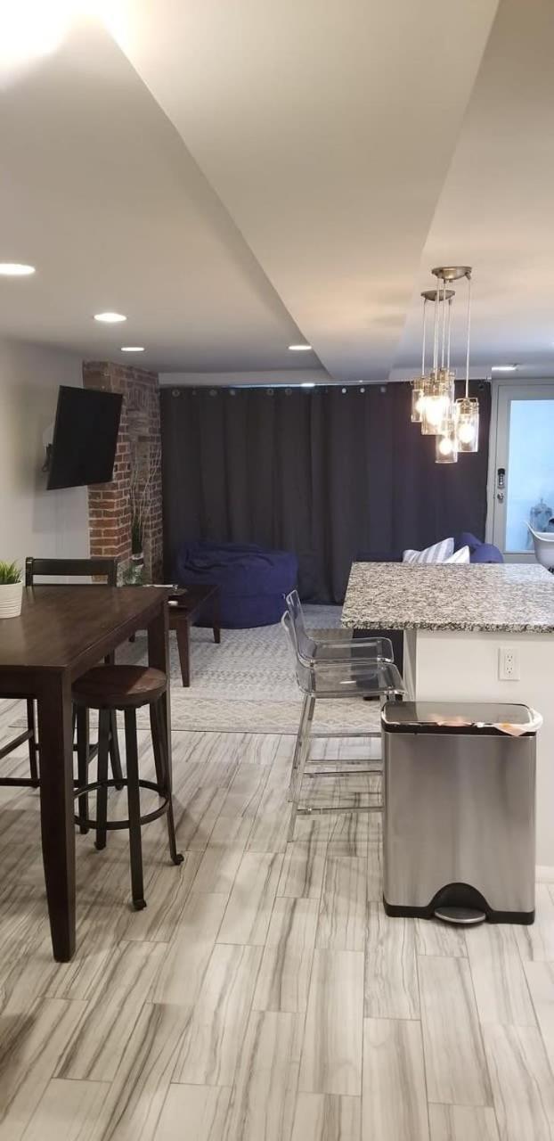 Exclusive In Shaw Apartment Washington