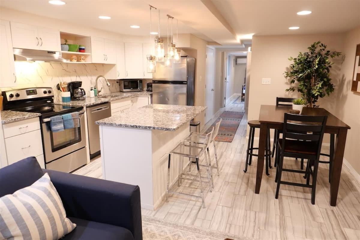 Exclusive In Shaw Apartment *