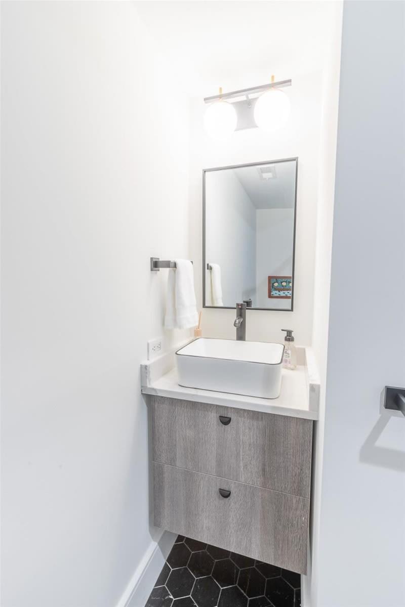Delightful In The Heart Of Dupont *