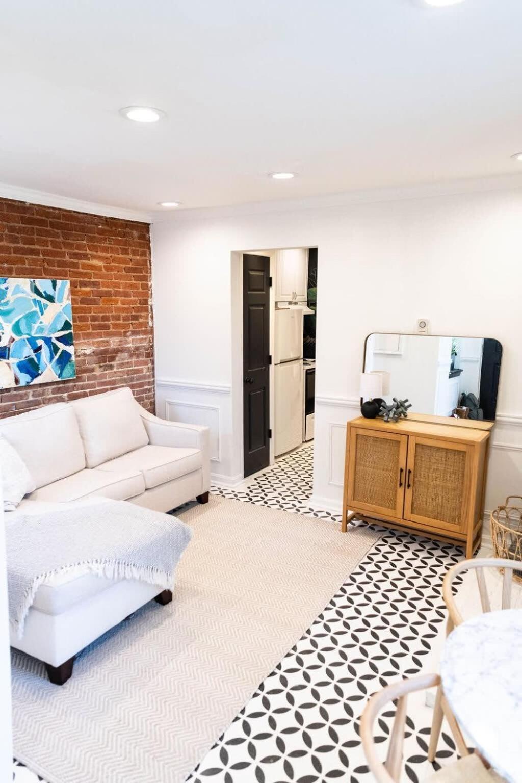 Apartment Charming And Historic In Capitol Hill *