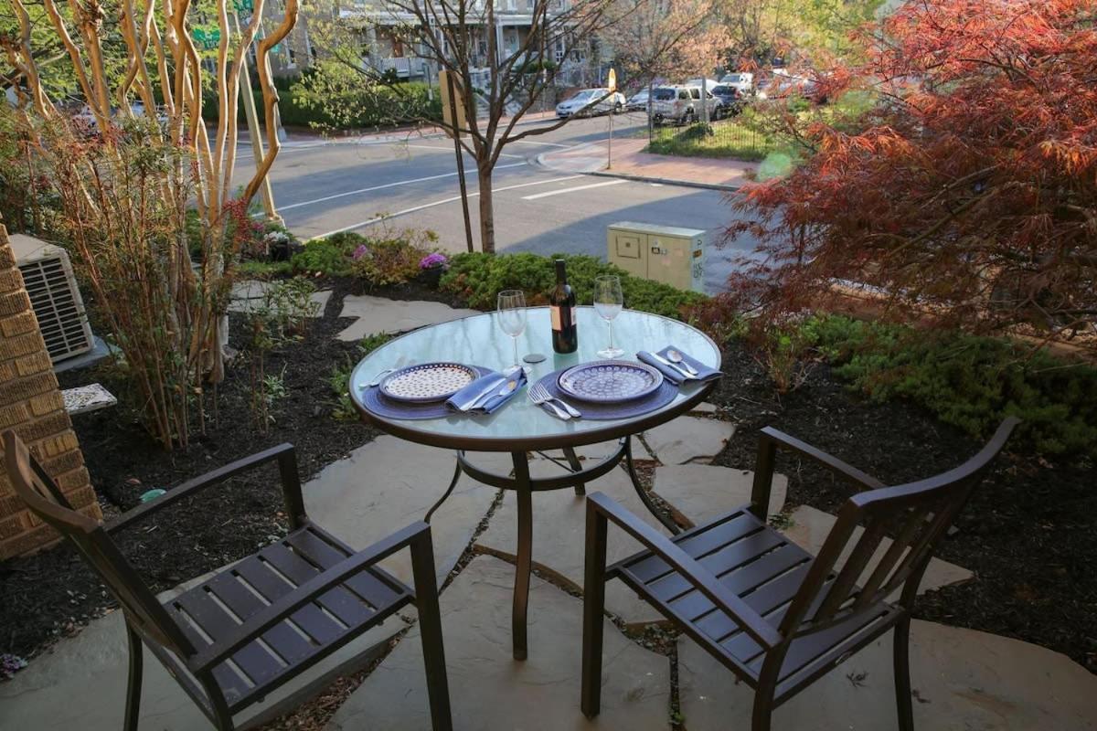 Capitol Hill Delight With Patio Apartment