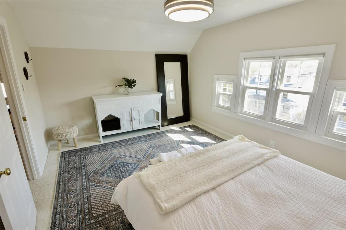 Holiday home New In The Clouds Easy Downtown Access W Parking Washington