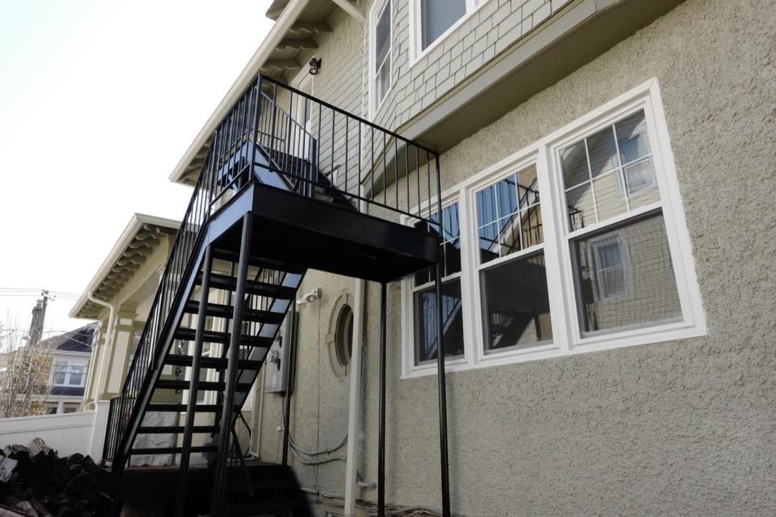 New In The Clouds Easy Downtown Access W Parking *