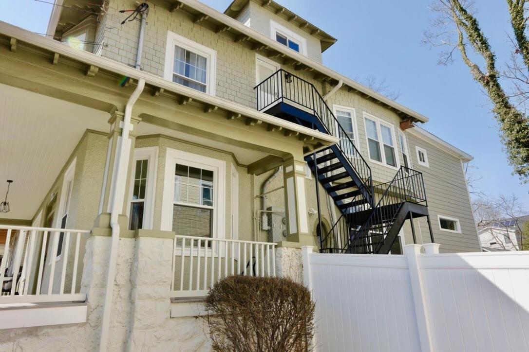 New In The Clouds Easy Downtown Access W Parking Washington