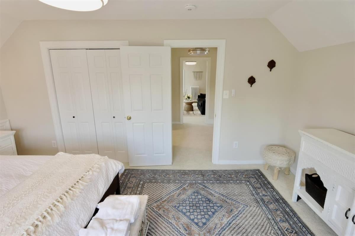 Holiday home New In The Clouds Easy Downtown Access W Parking *