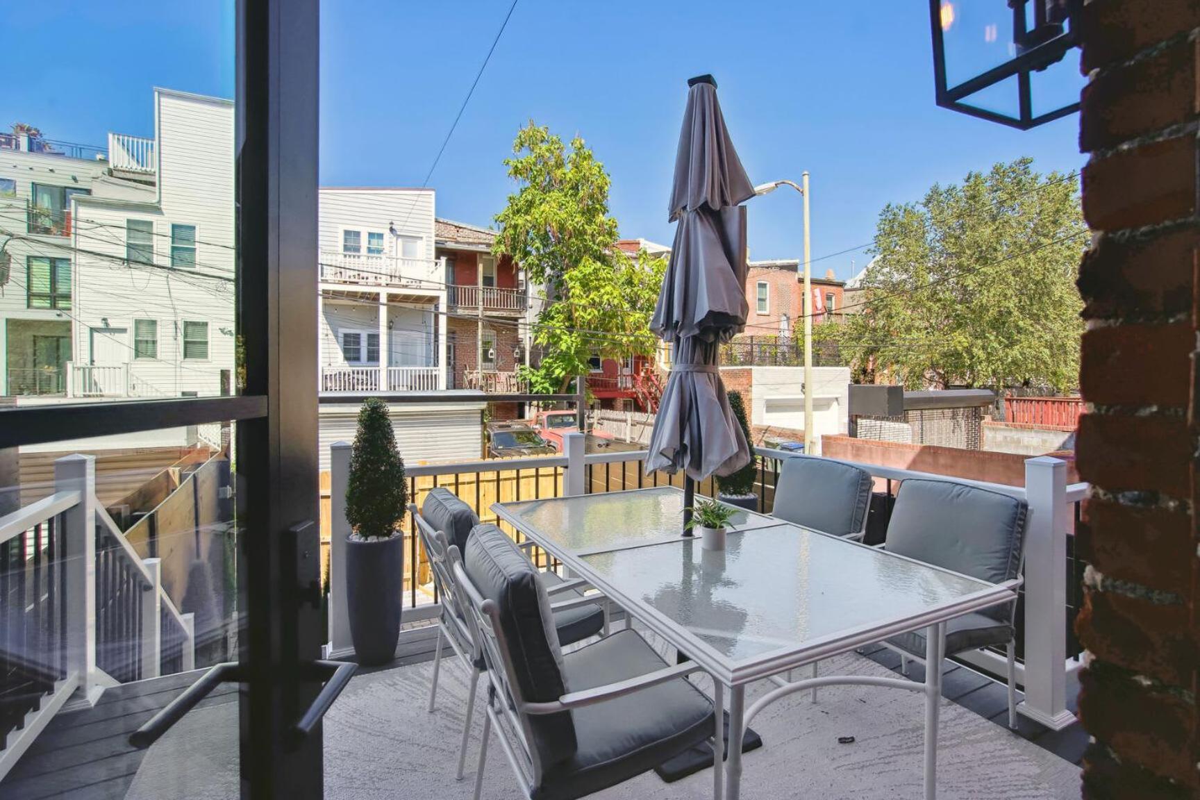 Boho Bliss Bloomingdale Parking Holiday home Washington
