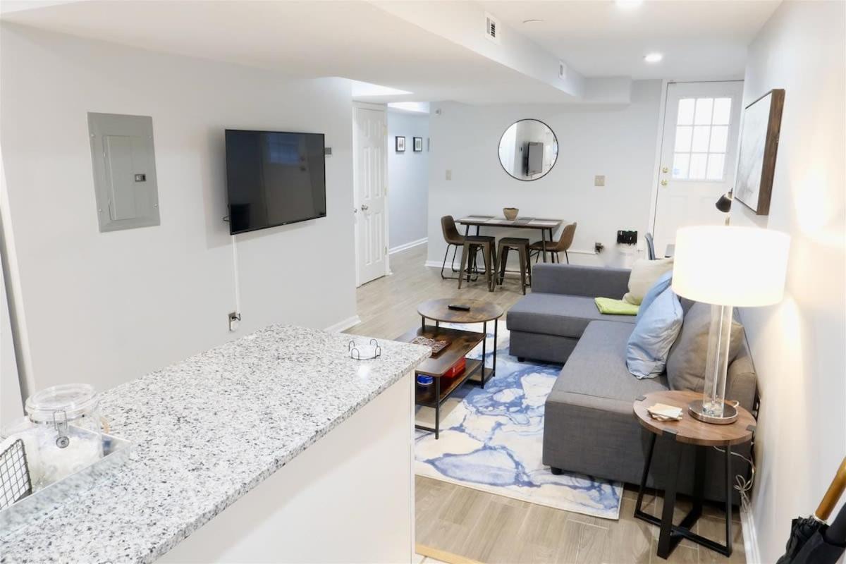 Trendy In Bloomingdale - Parking Apartment *