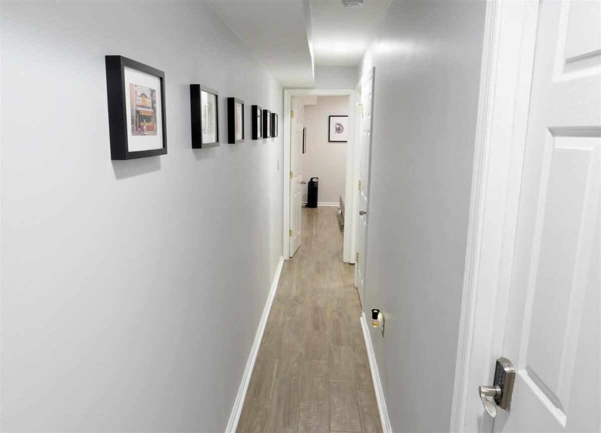 Apartment Trendy In Bloomingdale - Parking