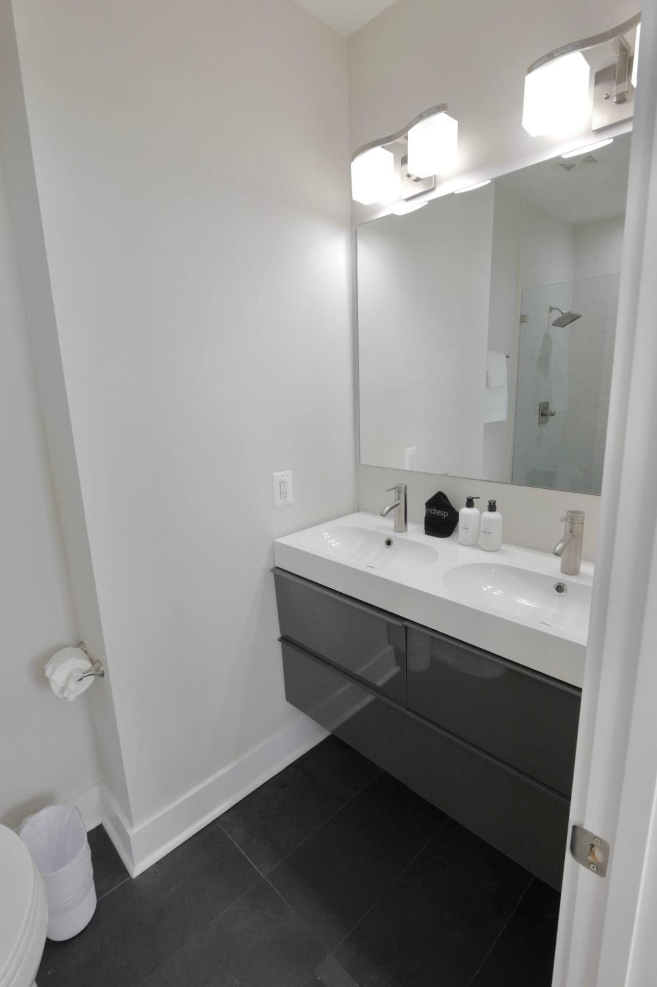 Anchored Abode - Family Friendly Cap Hill Holiday home Washington