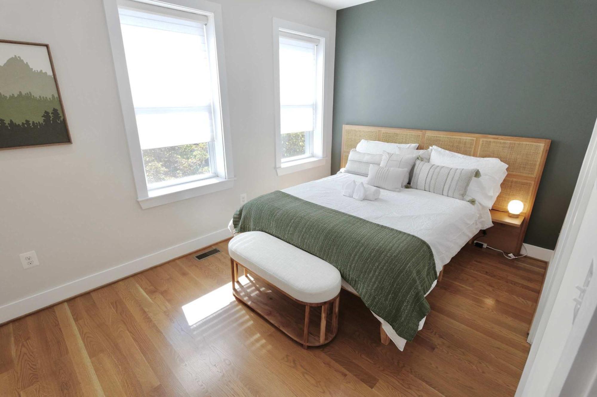 Anchored Abode - Family Friendly Cap Hill Holiday home