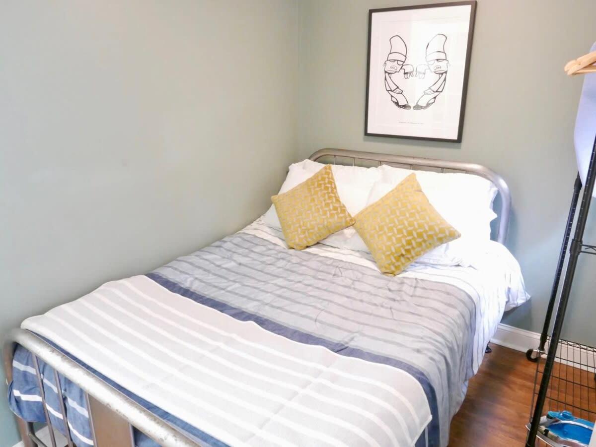 Amazing Location - Close To Union Station *