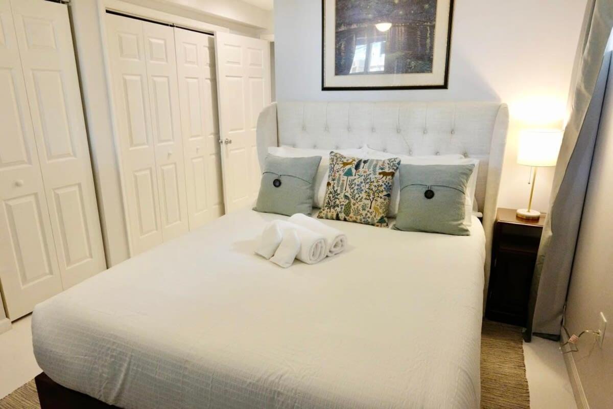 16th St Heights Family Haven Apartment Washington