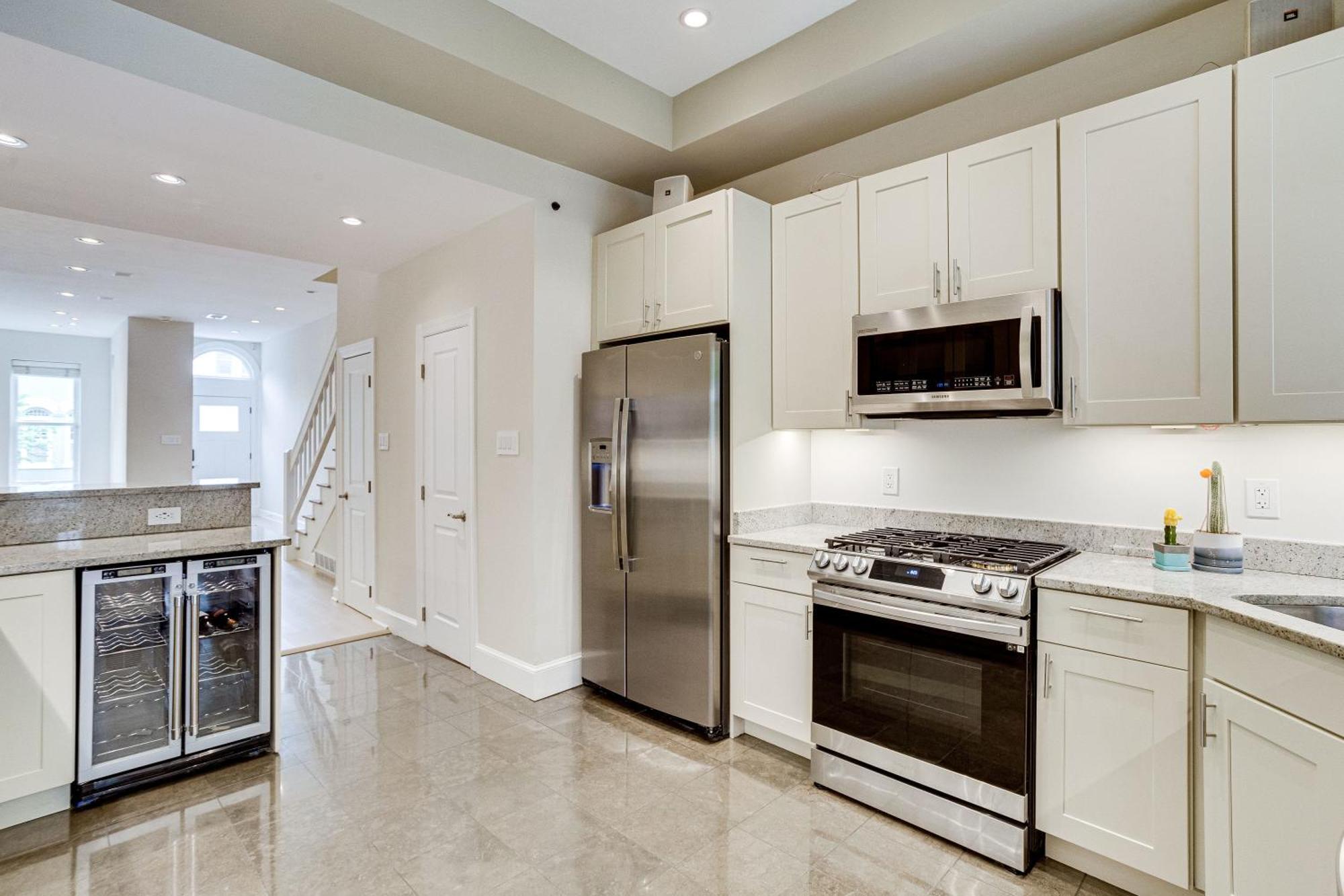Holiday home Modern 1 Block From Metro Subway Minutes To Capital, Museums And National Mall *