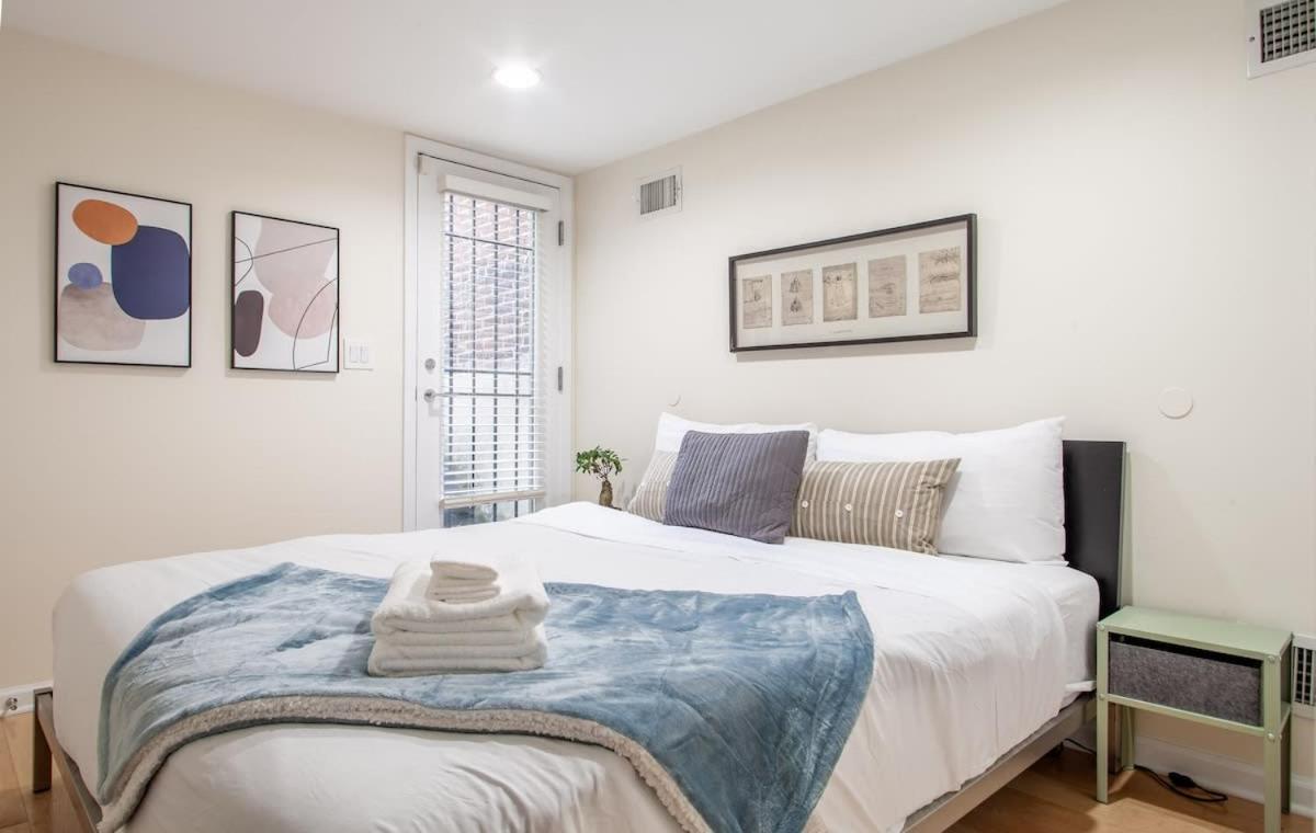 Gem Off Of 14th St Nw Near U St & Logan Circle * Washington