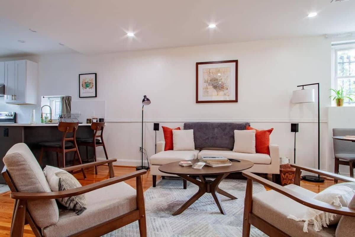 Fancy 1-br In Location Parking Available Holiday home *
