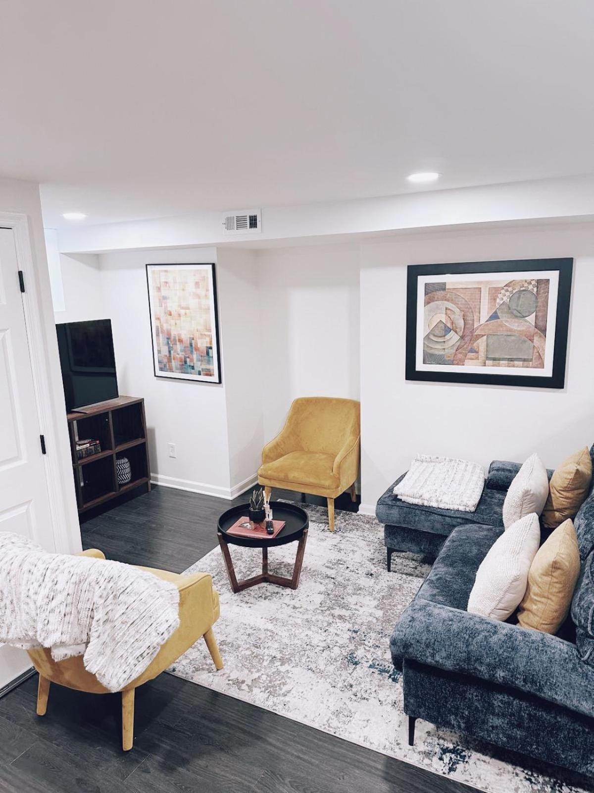 Apartment North Capitol Charm