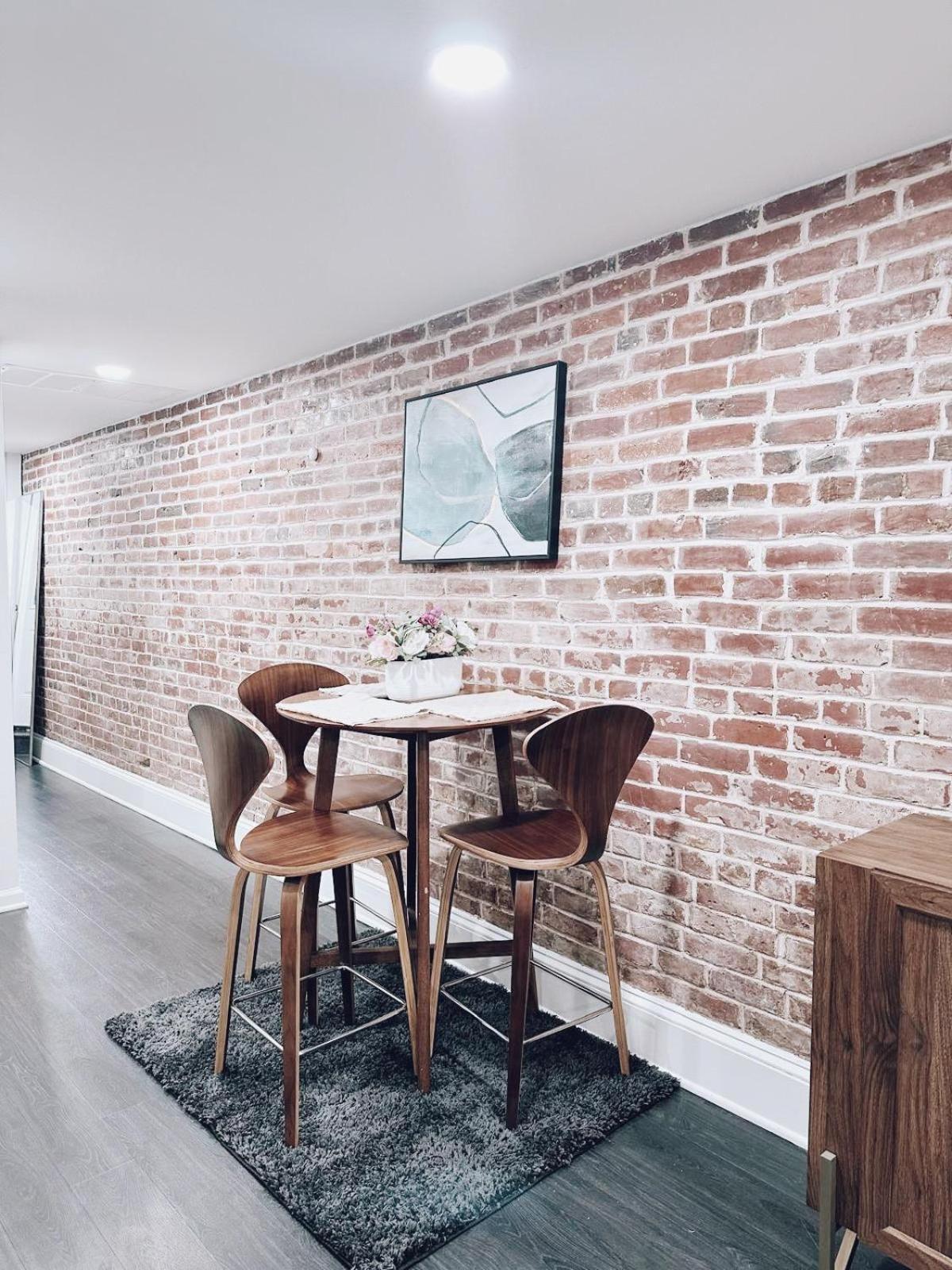 North Capitol Charm Apartment *