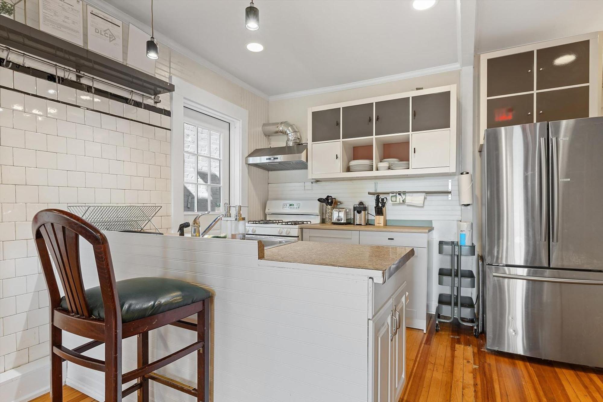 Bed & Breakfast Living On The Edge Of Capitol Hill