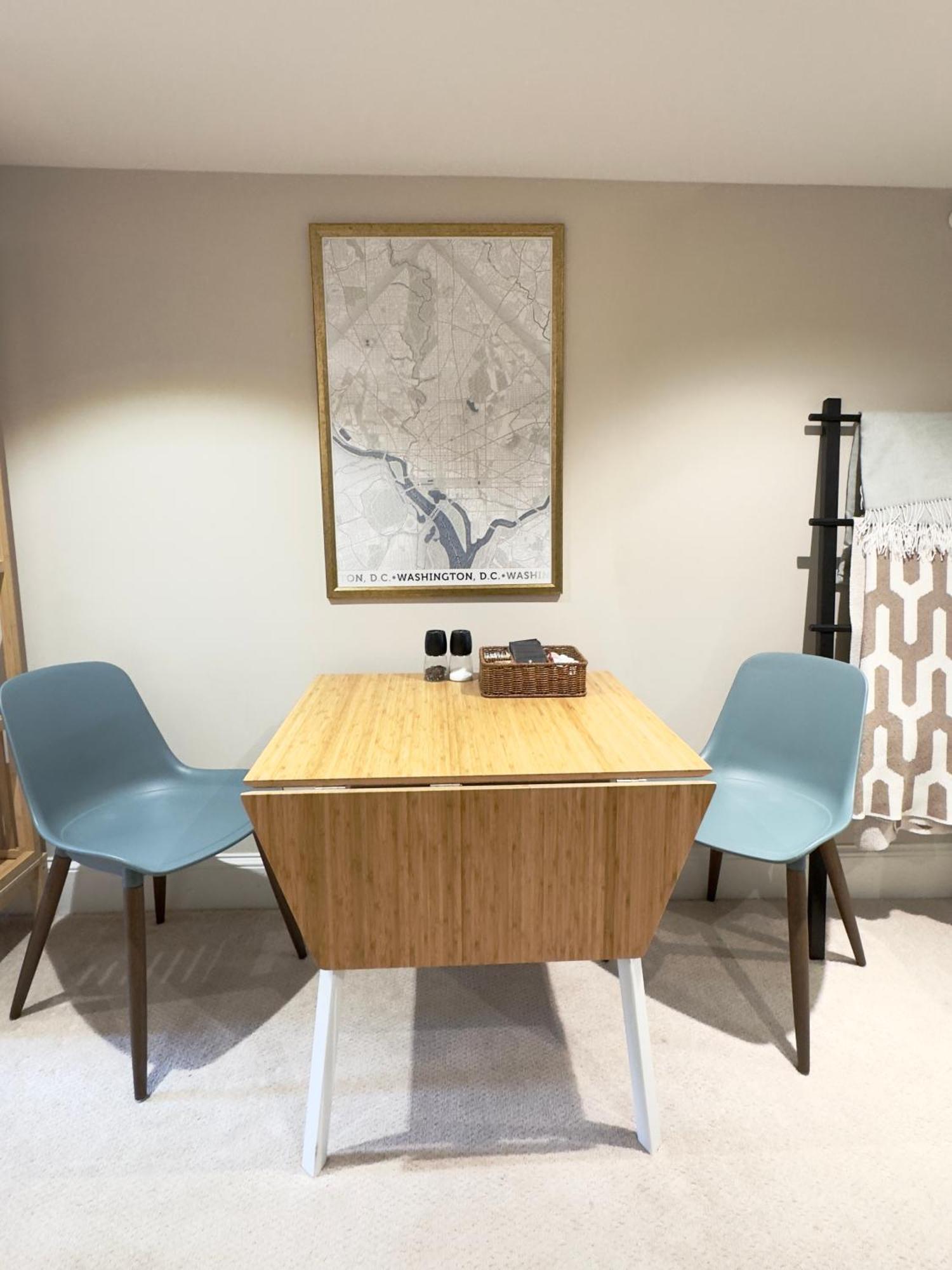 Apartment Explore Sights Of From Spacious Crib Washington