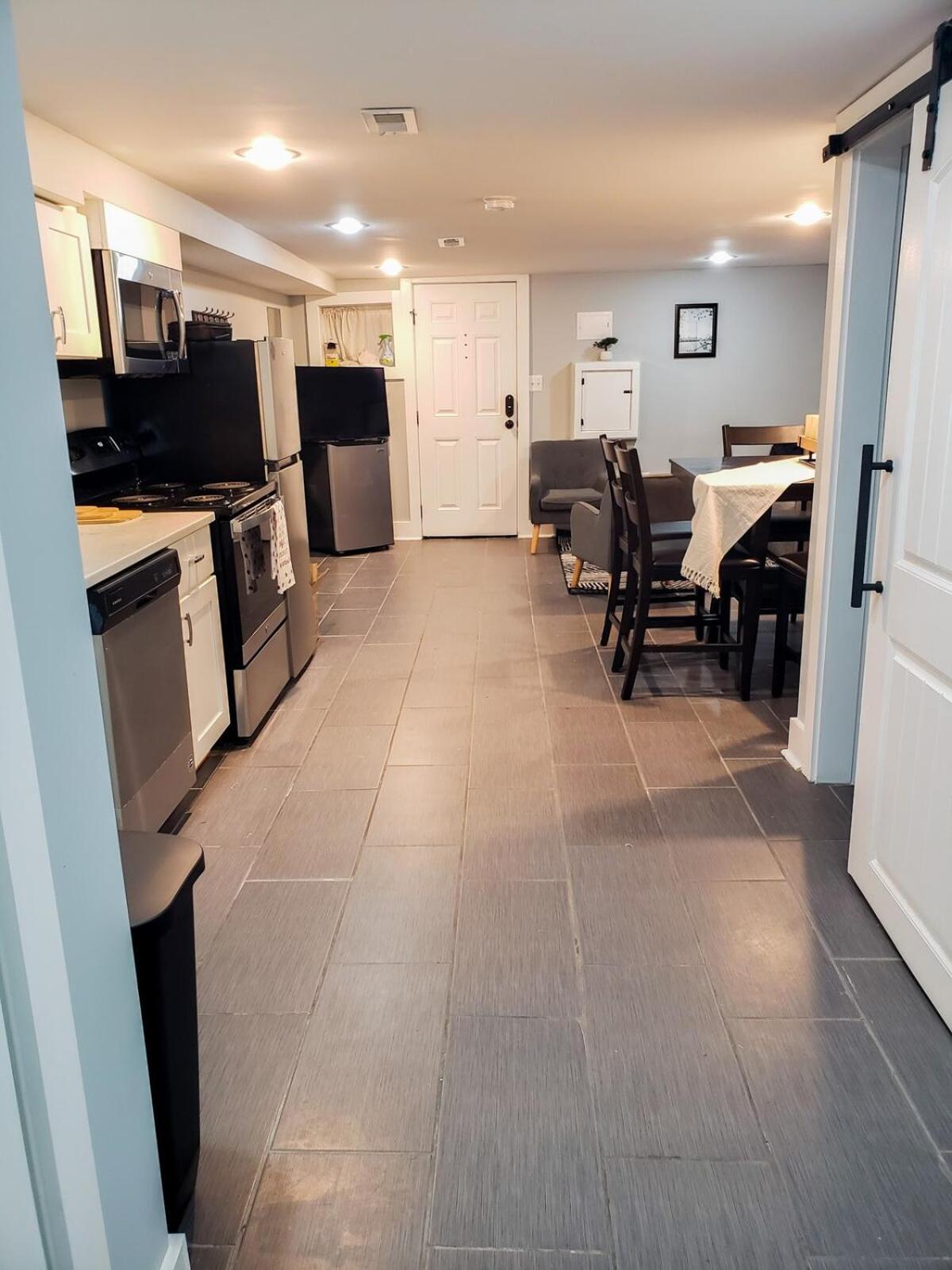 Upscale Getaway In Northeast Dc Apartment Washington