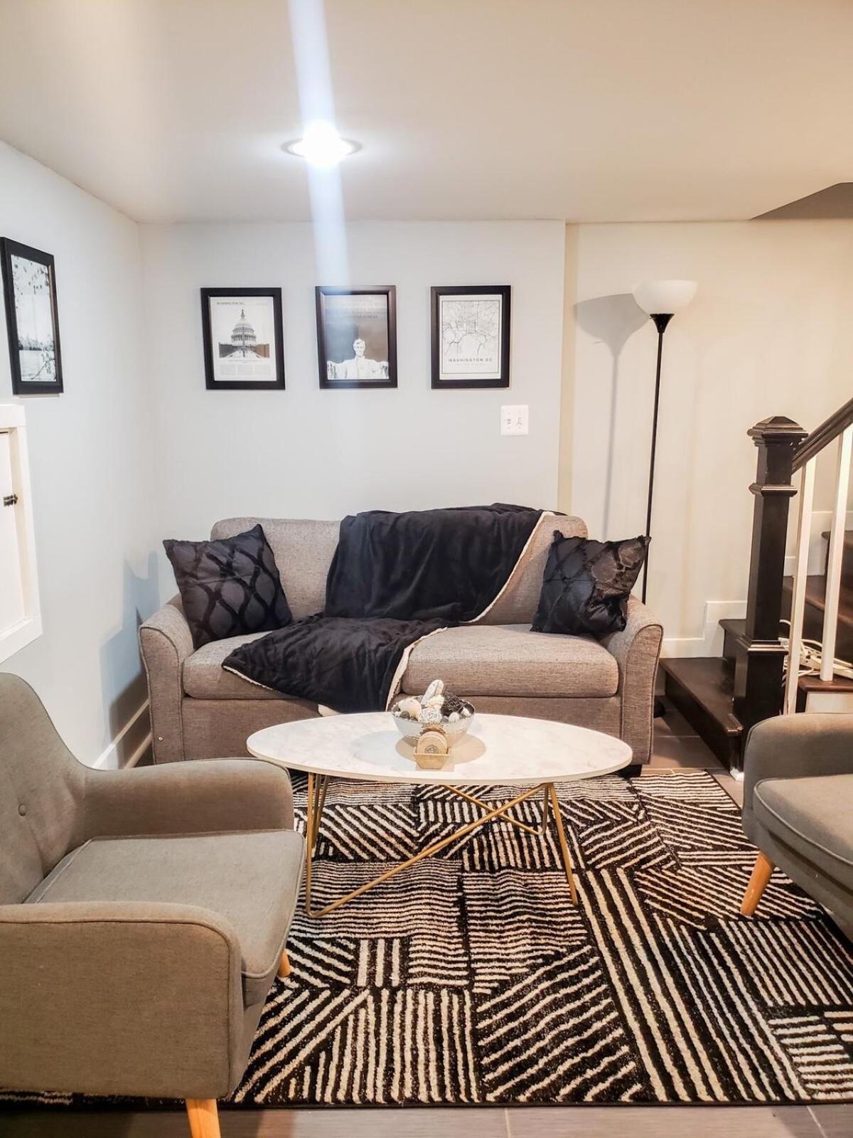 Upscale Getaway In Northeast Dc * Washington