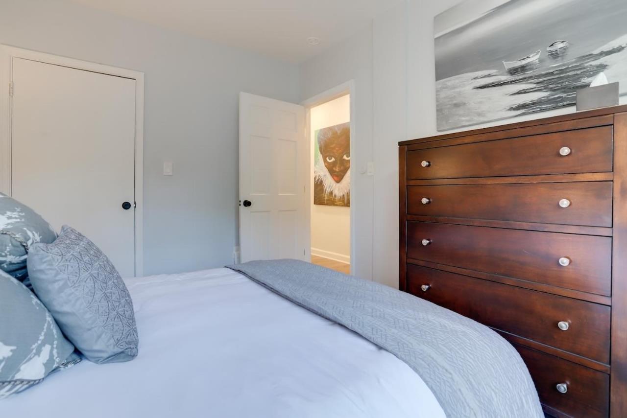 Sojourn Free Parking Capitol Hill Apartment Washington