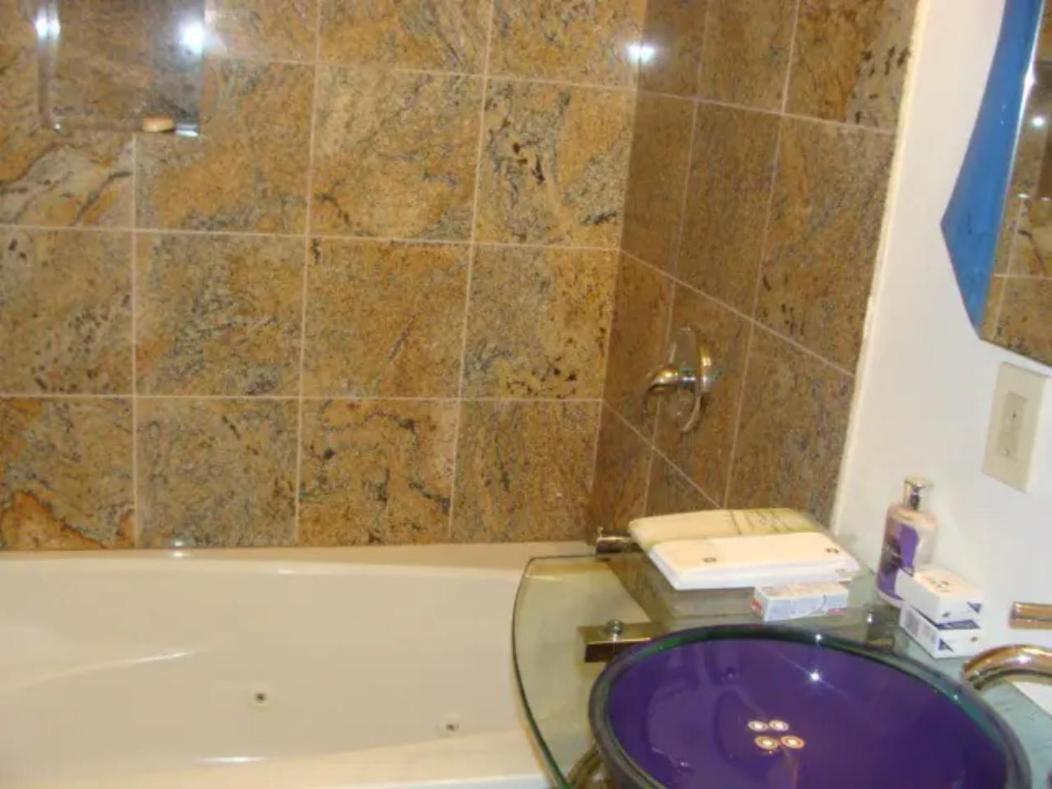 Aparthotel Beautiful 3br 3ba With Free Parking Near Downtown Dc