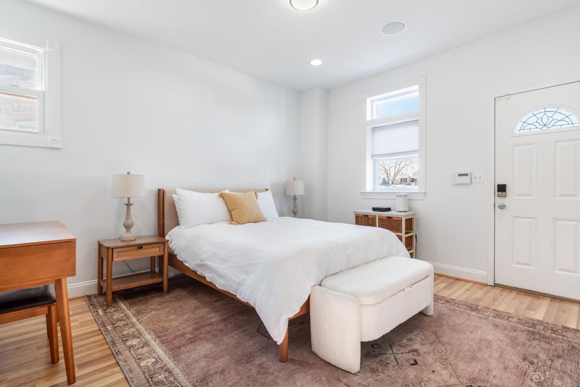 Spacious 4br Dc Townhouse With Jacuzzi & Parking *