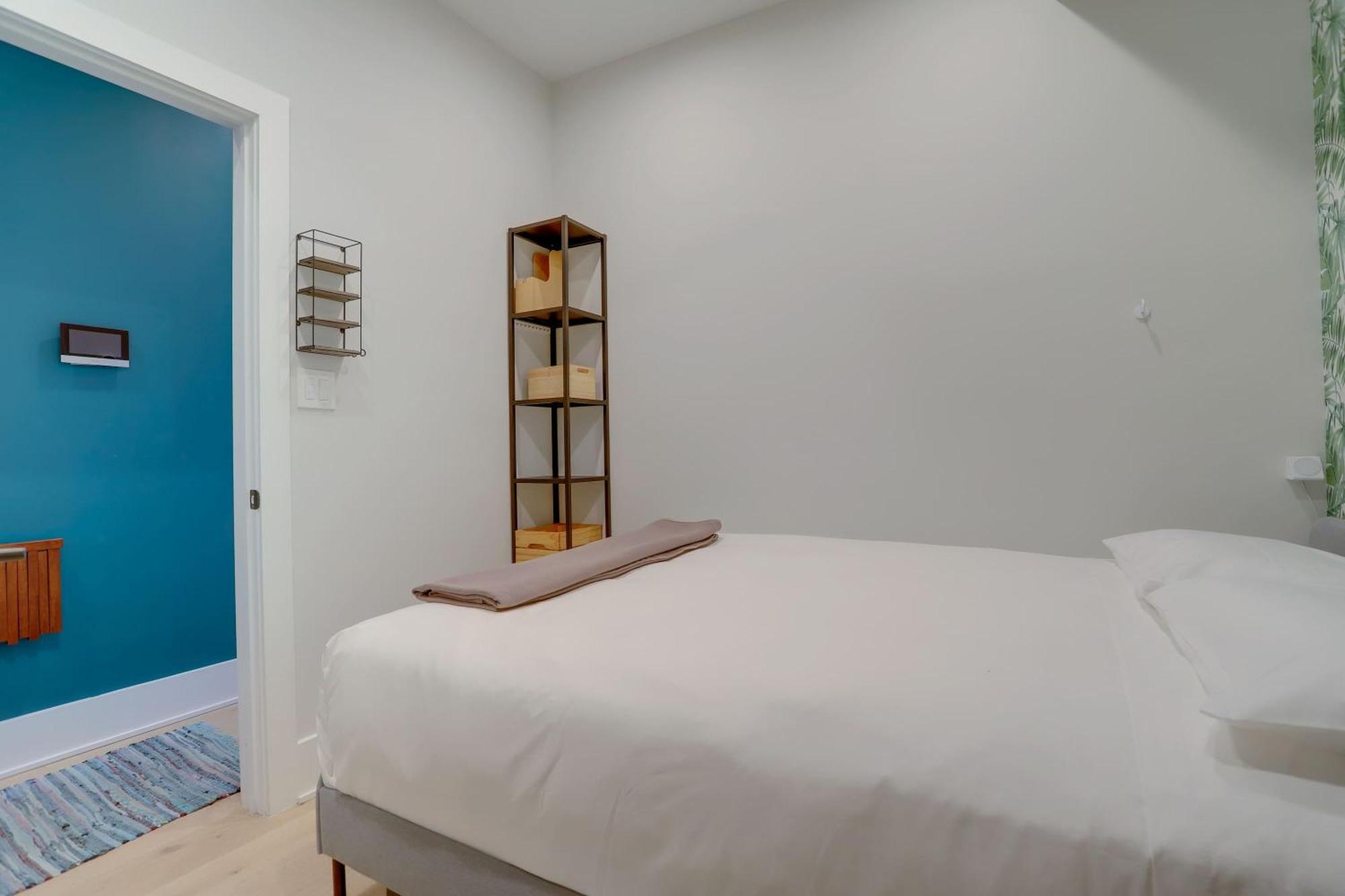 Sojourn In Nw Dc 2 Blocks To Shaw Metro Apartment Washington