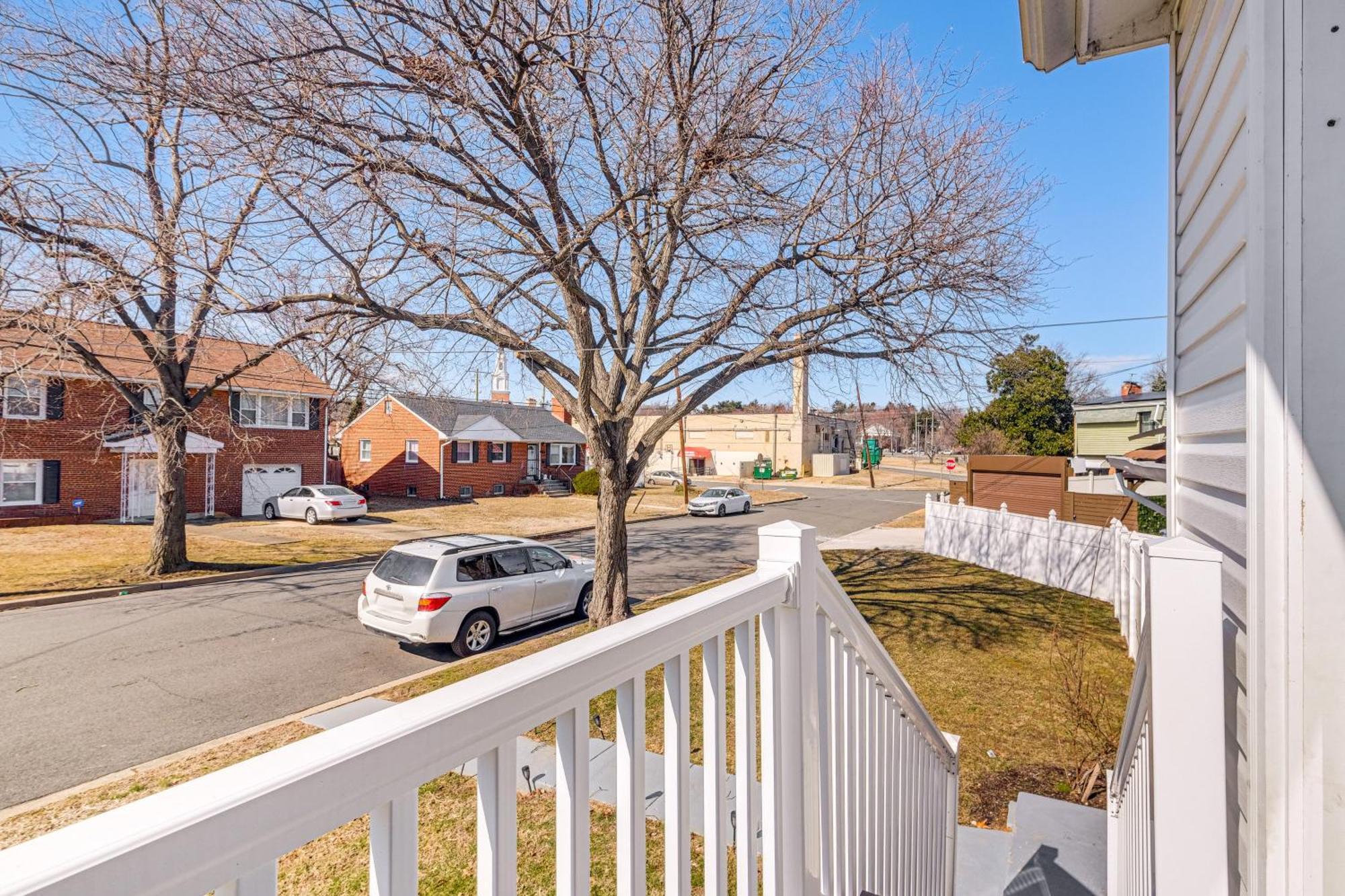 5 Mi To Smithsonian Museum Pet-friendly In Dc Apartment Washington
