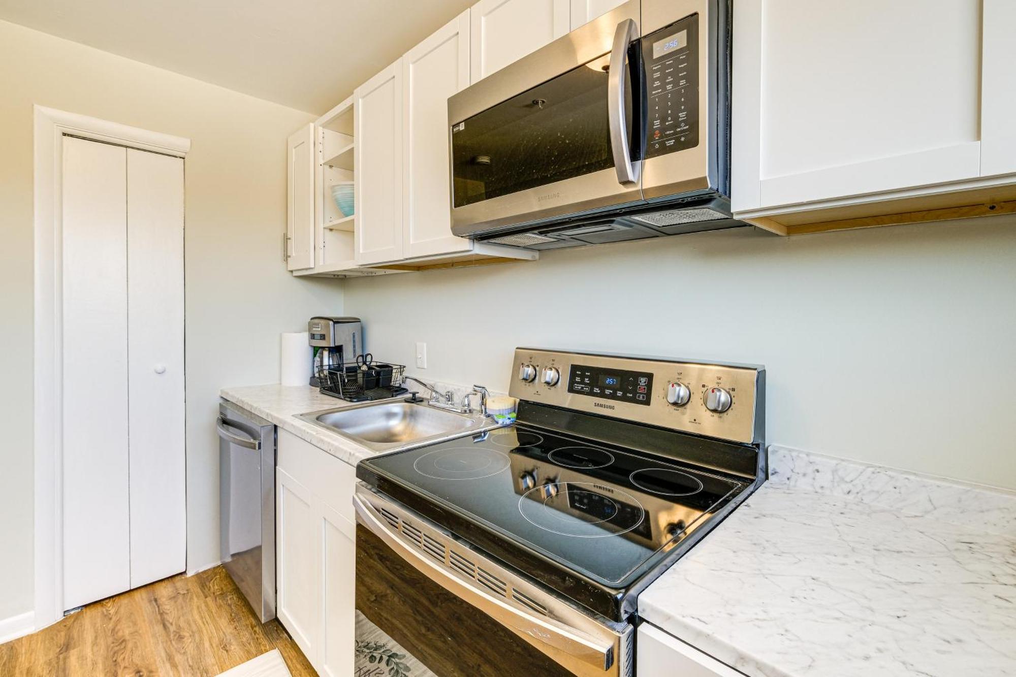 5 Mi To Smithsonian Museum Pet-friendly In Dc *