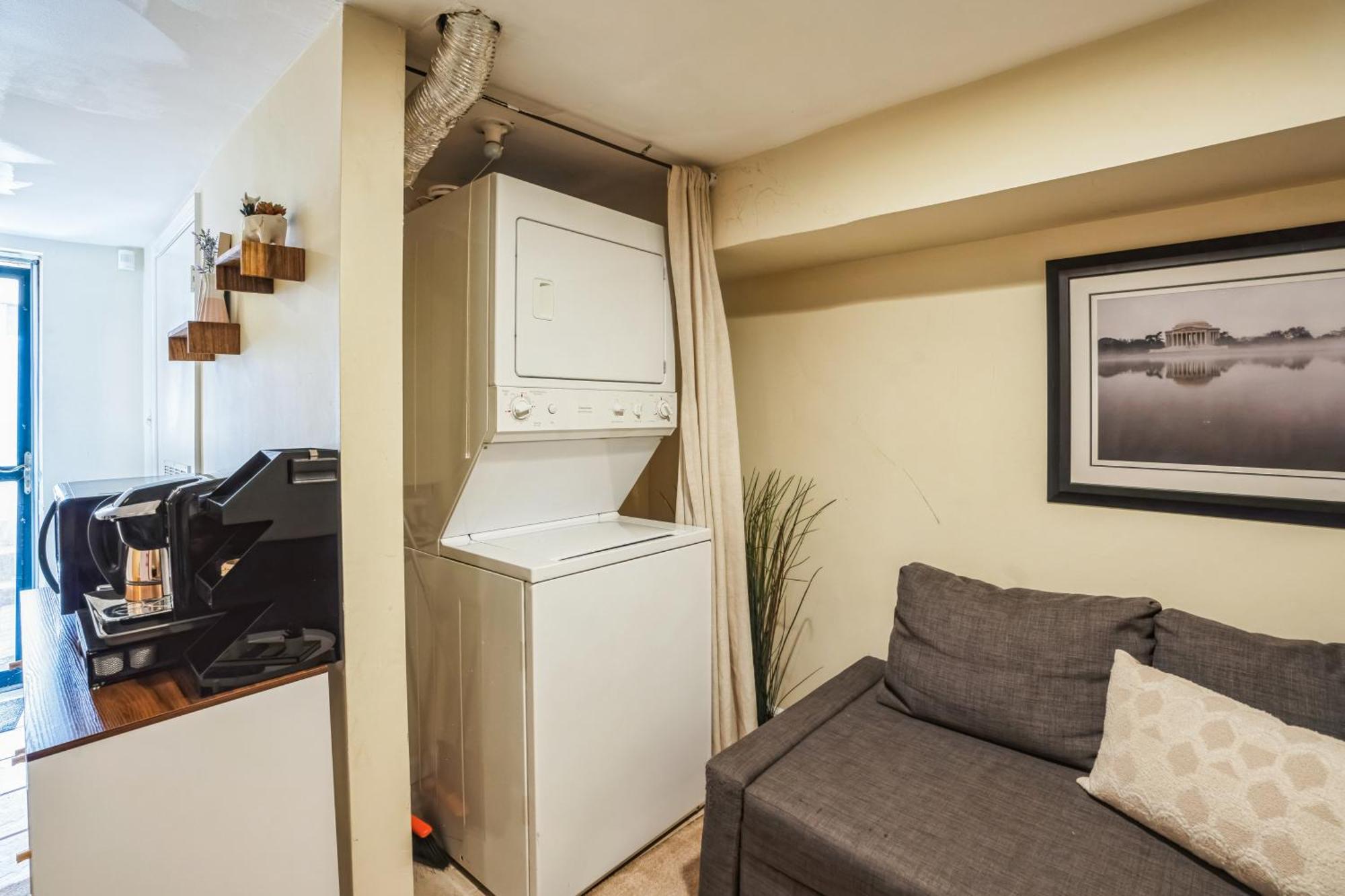 1br Queen W Secure Parking And Fiberoptics Washington