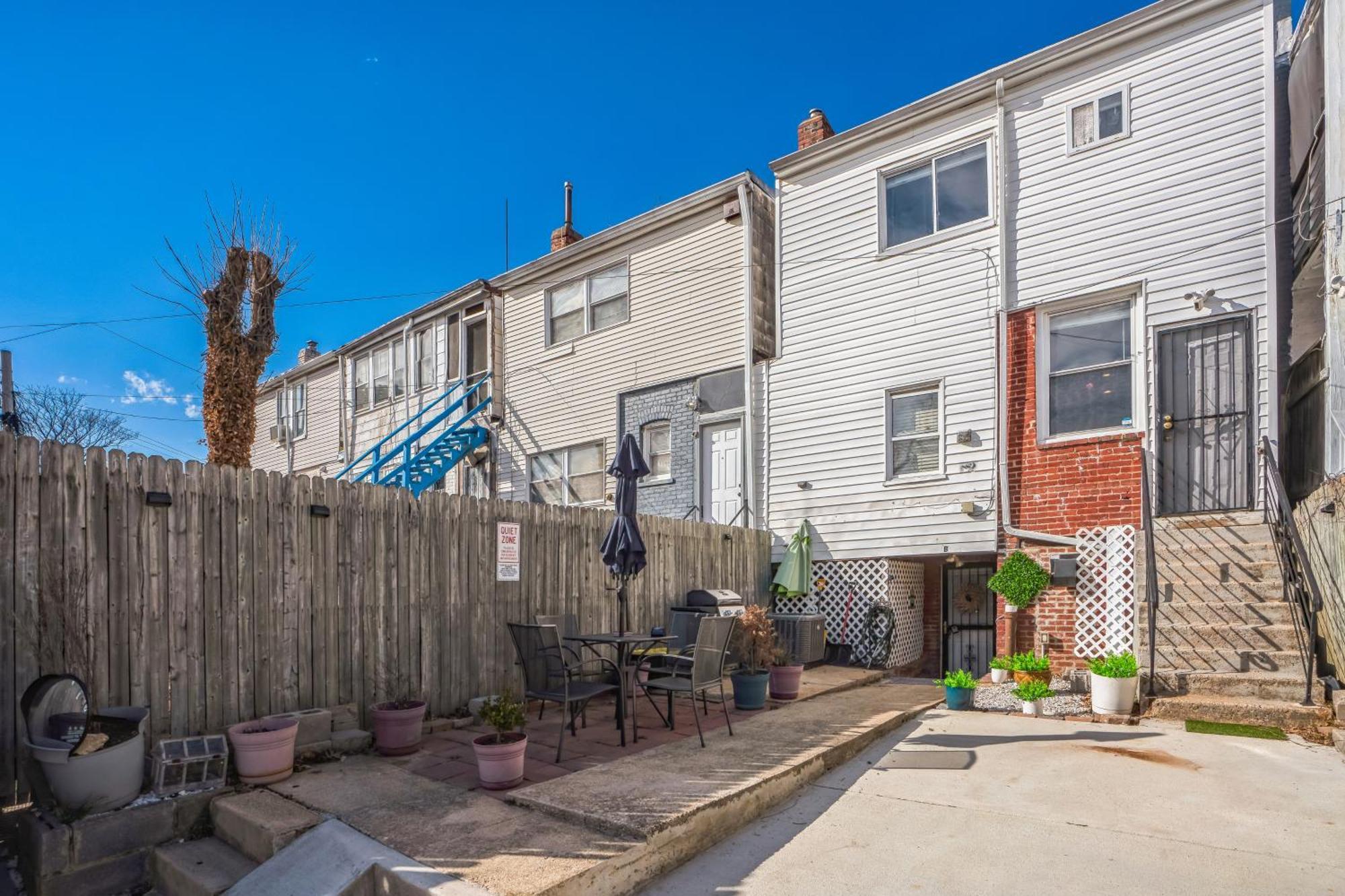 Peaceful 3 Bedroom With Parking, Family Friendly Near Medstar * Washington