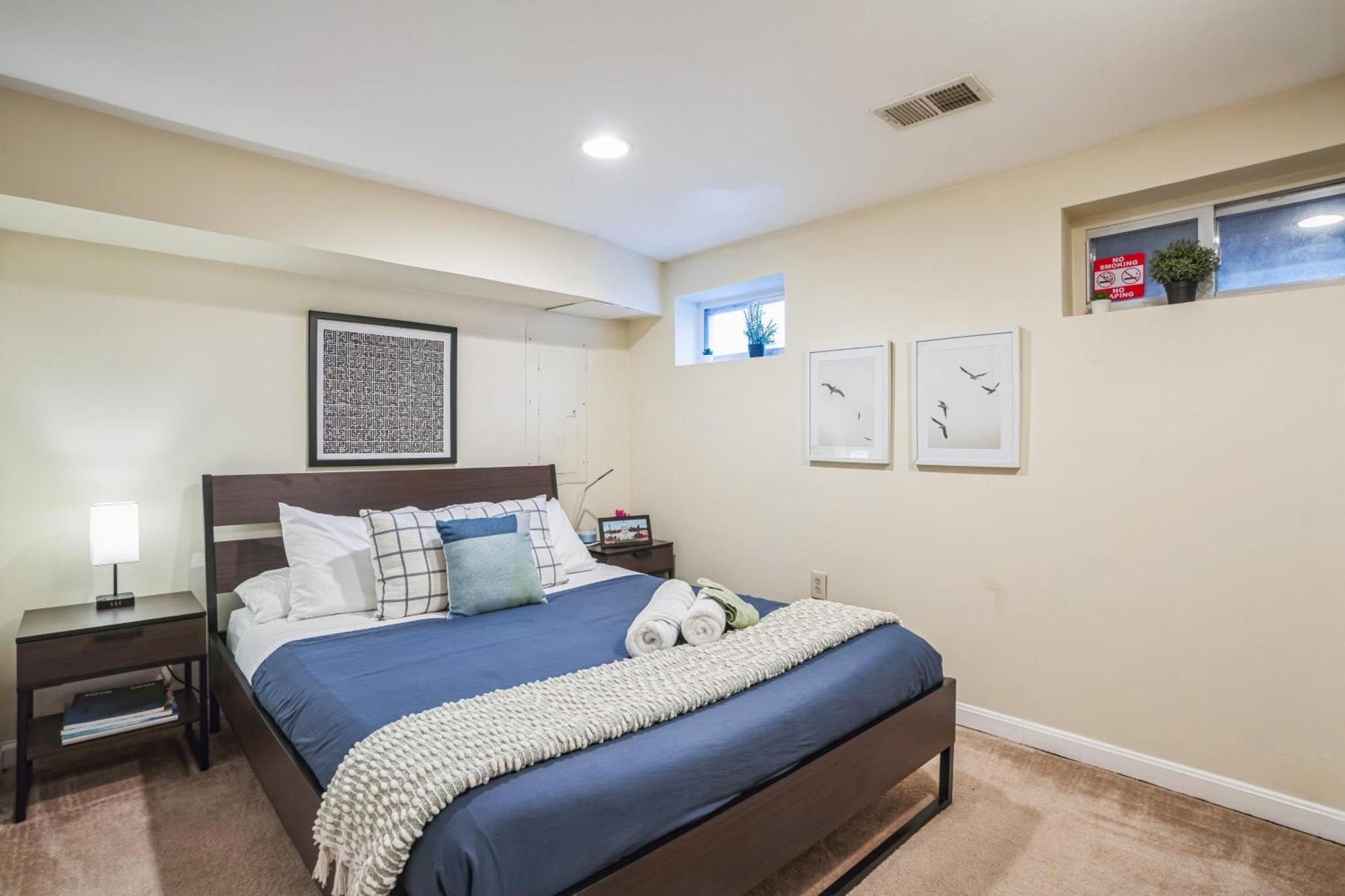 1br Queen W Secure Parking And Fiberoptics Apartment *