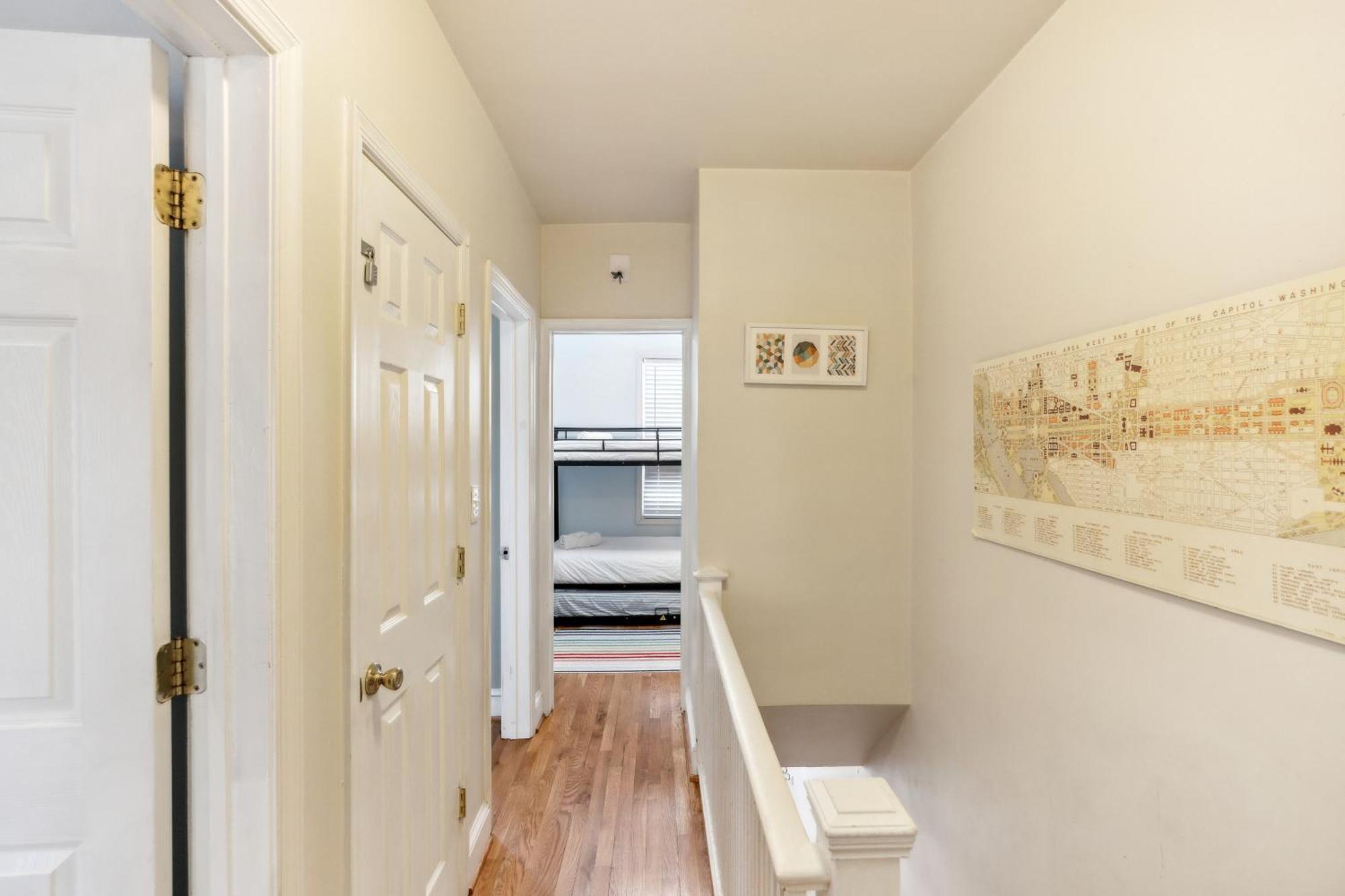 Peaceful 3 Bedroom With Parking, Family Friendly Near Medstar *